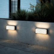 Ulkoseinävalaisin Fluktus 28 lamelleilla, leveys 28,6 cm