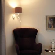 Rullaseinävalaisin, Soro, valkoinen/vaaleanpunainen, lukuvalo