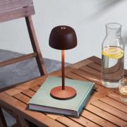 Lindby LED-akku-pöytävalaisin Arietty, ruskea, himmennettävä, IP65