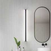 Helestra LED-peililamppu LOOM, pituus 120 cm, musta, IP44