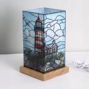 LED-pöytälamppu Art Light Leuchtturm, puupohja, akryyli, värikäs