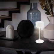 LED-akkukäyttöinen pöytävalaisin Kira, valkoinen, korkeus 19 cm, IP44,