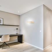 Seinävalaisin Cleo D1DR410, mäntypuuta, pituus 41 cm, E27