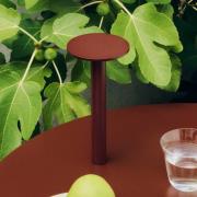 HAY LED-akkuinen pöytälamppu HOST PORTABLE, ruosteenpunainen, 22 cm, I...