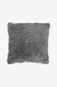 SkinnwilleTyynynpäällinen Curly lampaannahkaaHarmaaKoristetyynyt & tyy...