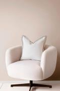 Zelected by HouzeTyynynpäällinen Lauren white linen, 75% puuvillaa/25%...