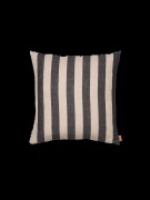 Ferm Living Grand tyynynpäällinen 50x50 cm Hiekka-musta