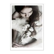 Poster & Frame - Ingrey Studio Juliste 50x70 cm Girl with cottonflower