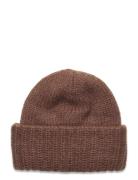 Oma Beanie Accessories Headwear Beanies Brown Becksöndergaard