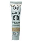 Born To Bio Organic Foundation Meikkivoide Meikki Born To Bio