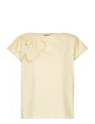 Jeansa Unikko Tops T-shirts & Tops Short-sleeved Yellow Marimekko