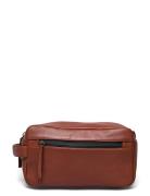 Stillclean Toiletry Bag 2 Room Toilettilaukut Brown Still Nordic