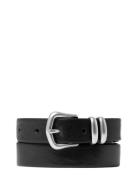 Julia Vyö Black Saddler