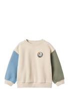 Sweatshirt L/S Badge Elliot Tops Sweat-shirts & Hoodies Sweat-shirts C...