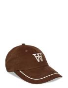 Wwbob Cs Cordoroy Cap Accessories Headwear Caps Brown WOOD WOOD